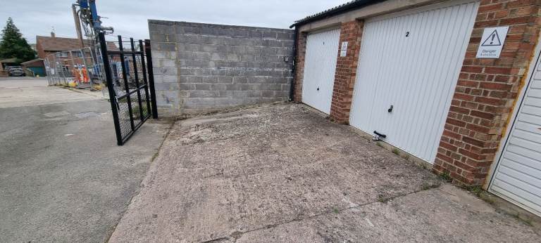 Empty garages wanted in Bristol/South Glos. Earn £100+ per month