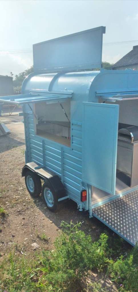 Catering trailer burger van mobile kitchen horsebox equipment food truck 
