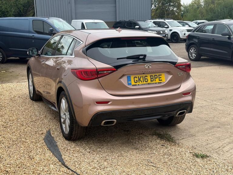 2016 Infiniti Q30 1.5d Premium Tech Euro 6 (s/s) 5dr HATCHBACK Diesel Manual