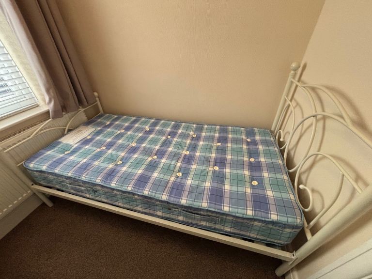 White Metal Single Bed Frame with Mattress – Good Condition
