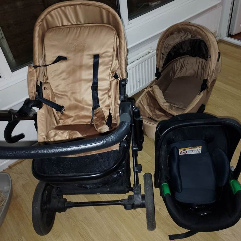 Kinderkraft 3 in 1 pram