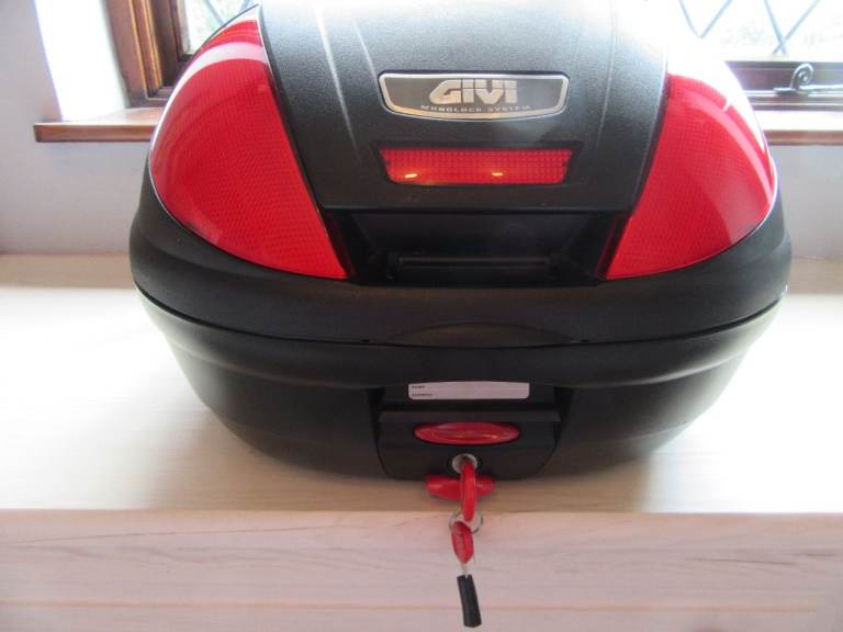 Givi Monolock motorcycle Top Box