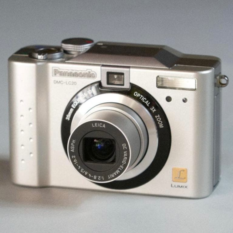 Panasonic Lumix DMC-LC20 CCD Camera