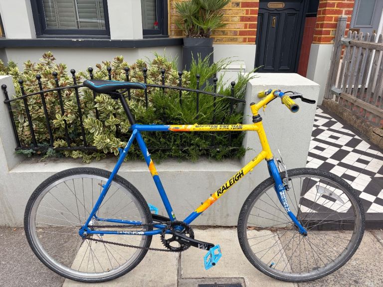 SingleSpeed - Blue and Yellow, Good Condition