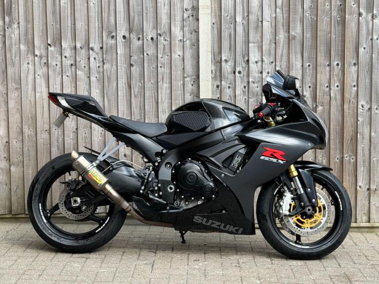 SUZUKI GSXR 750 L6 2016 (16) SUPER SPORT + ARROW EXHAUST 