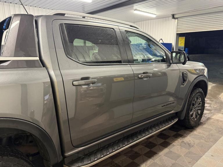 2025 Land Rover Defender 3.0 D350 Hard Top X-Dynamic HSE Auto PANEL VAN DIESEL Automatic