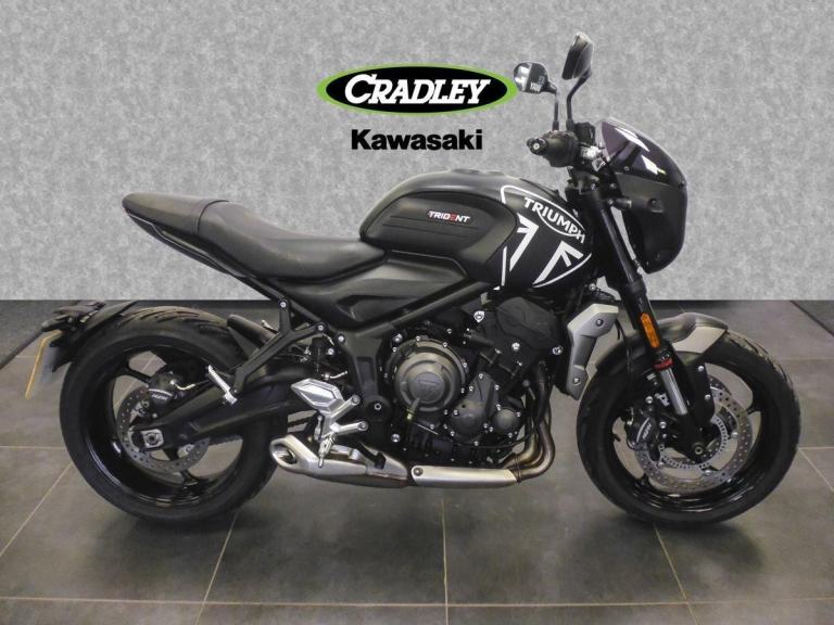 2022 TRIUMPH TRIDENT 660 WITH ONLY 6213 MILES FROM NEW