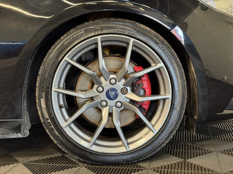 FORD FOCUS 2.0 T EcoBoost ST-3 Black Manual Petrol 2013