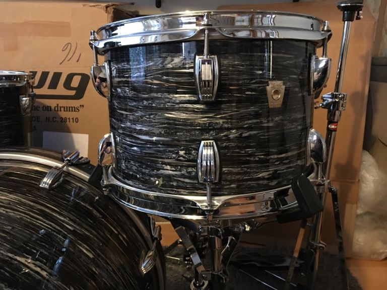 Ludwig Classic Maple Downbeat Kit In Vintage Black Oyster, Think Beatles!