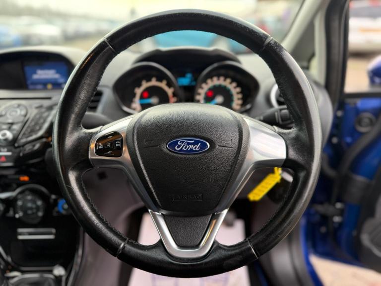 2016 Ford Fiesta 1.0 EcoBoost Zetec 5dr HATCHBACK PETROL Manual