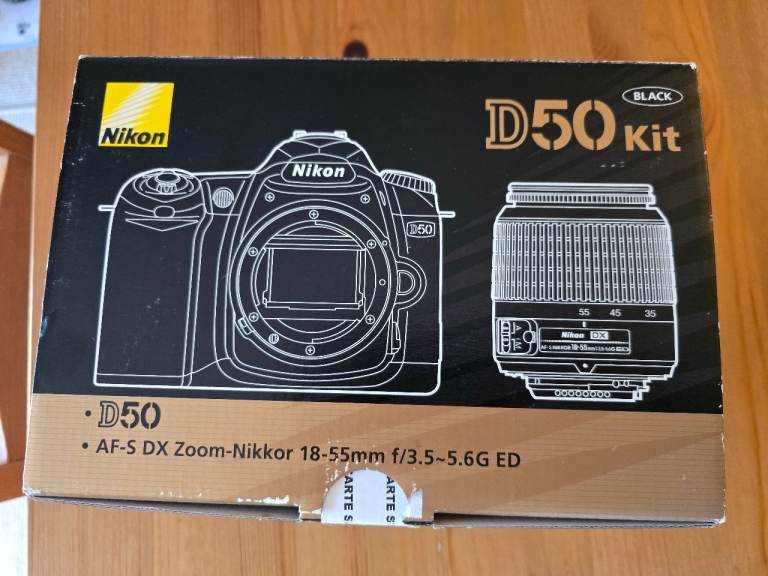 Nikon D50 DSLR Digital Camera bundle - please read description