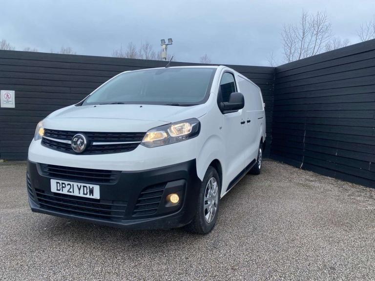 2021 Vauxhall Vivaro 1.5 Vivaro 2900 Dynamic S/S Panel Van Diesel Manual