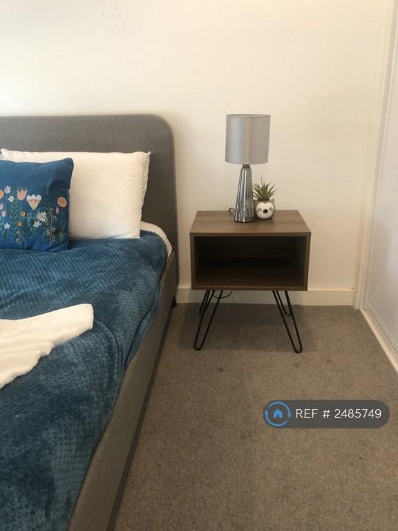 1 bedroom flat in Communication Row, Birmingham, B15 (1 bed) (#2485749)