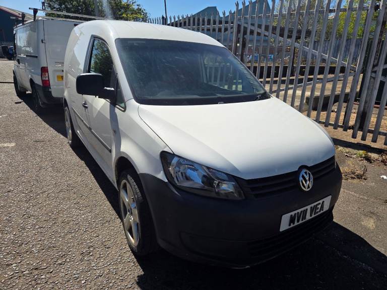 Vw caddy 2011 needs attention read description 