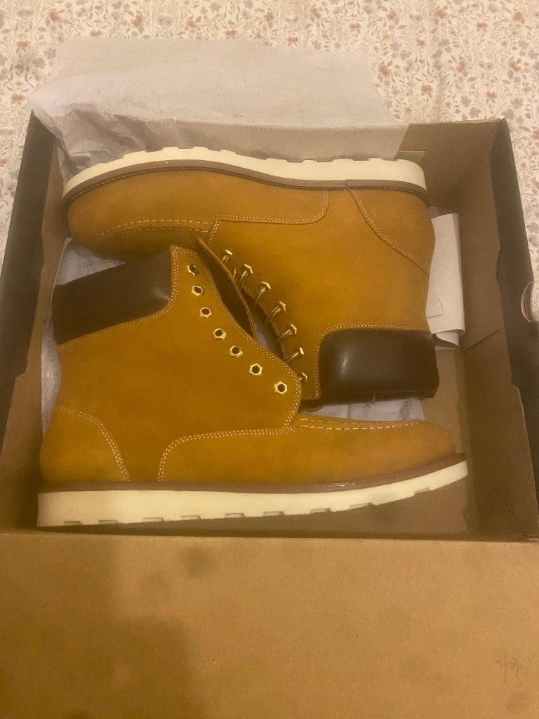 Firetrap men’s boots size 11 UK BRAND NEW BOXED