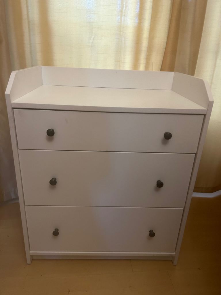 Ikea - Hauga. - 3 drawer
