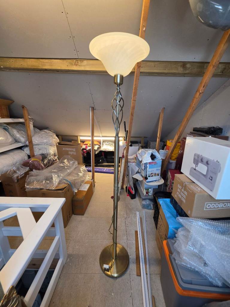 Antique Brass Twist Floor Lamp – Frosted Shade