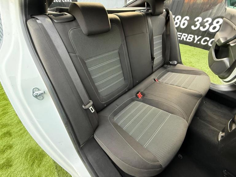 2015 Vauxhall Insignia 1.4i Turbo Limited Edition Hatchback 5dr Petrol Manual Euro 6 (s/s) (140 p...
