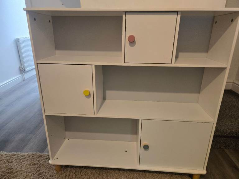 White Wooden Bookshelf with Storage – Good Condition