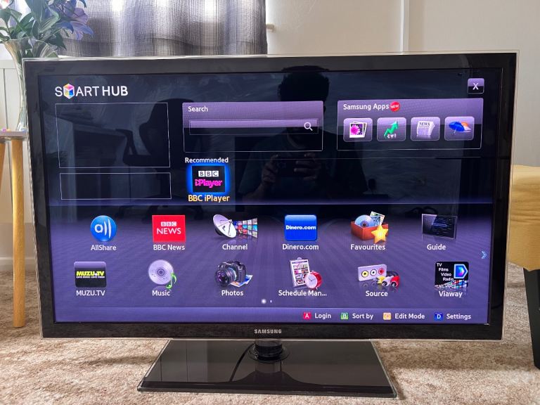 40 inch Samsung Hd smart tv 