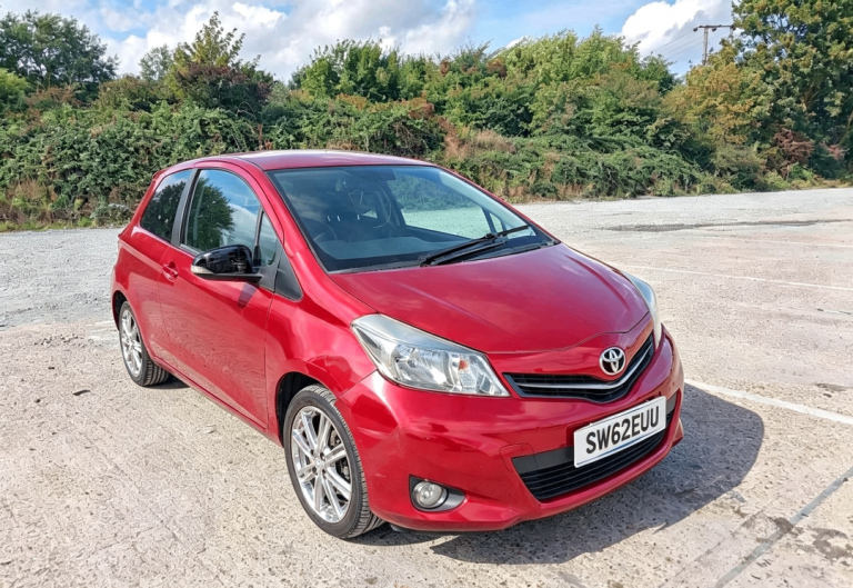 Toyota, YARIS, Hatchback, 2012, Manual, 1329 (cc), 3 doors