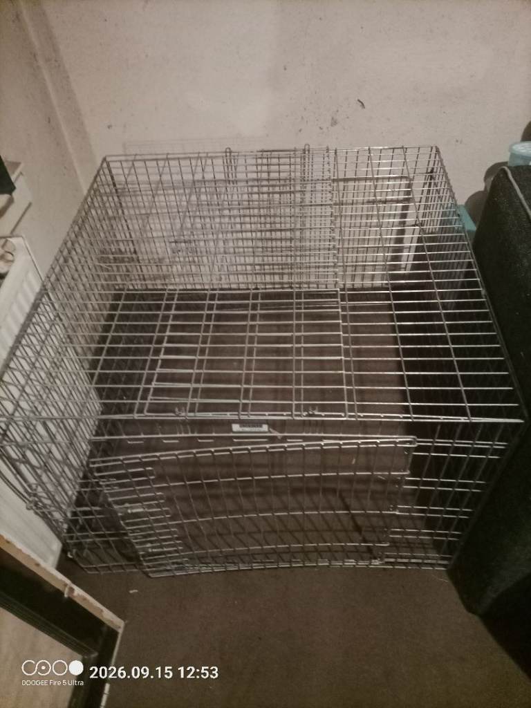 Dog cage good condition £35 ovno