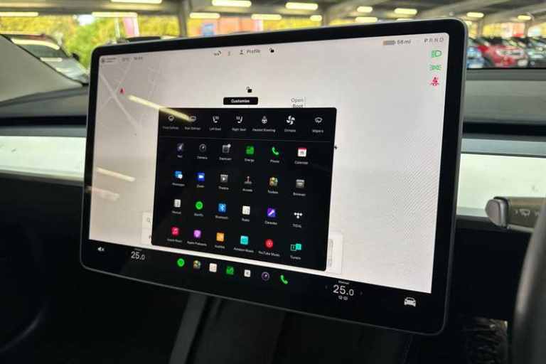 2022 Tesla Model 3 Performance AWD 4dr [Performance Upgrade] Auto SALOON ELECTRIC Automatic