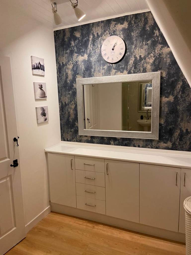 Fully furnished 2 beds in the city centre