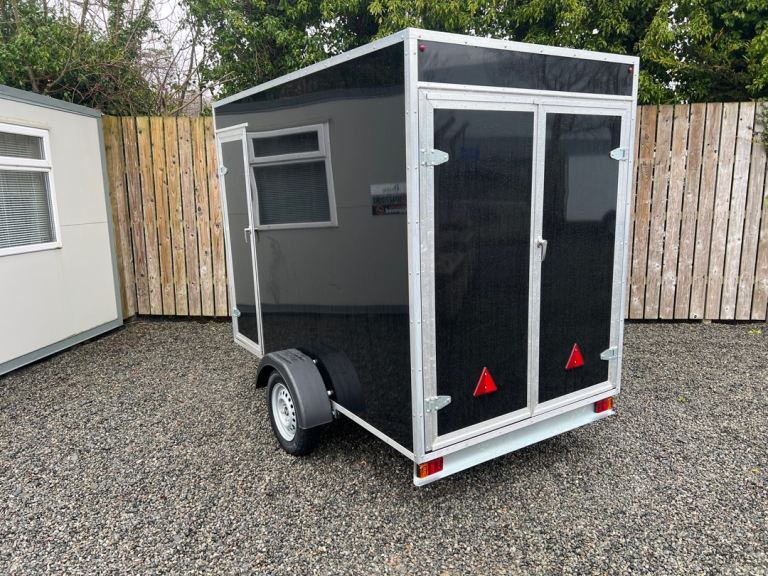 8.5ft x 5ft x 6ft High Box Trailer, Tow a Van