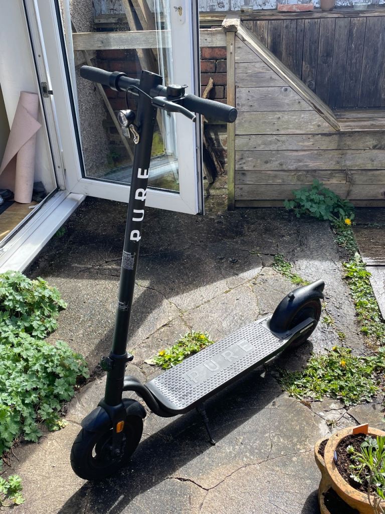 Pure e-scooter barely used