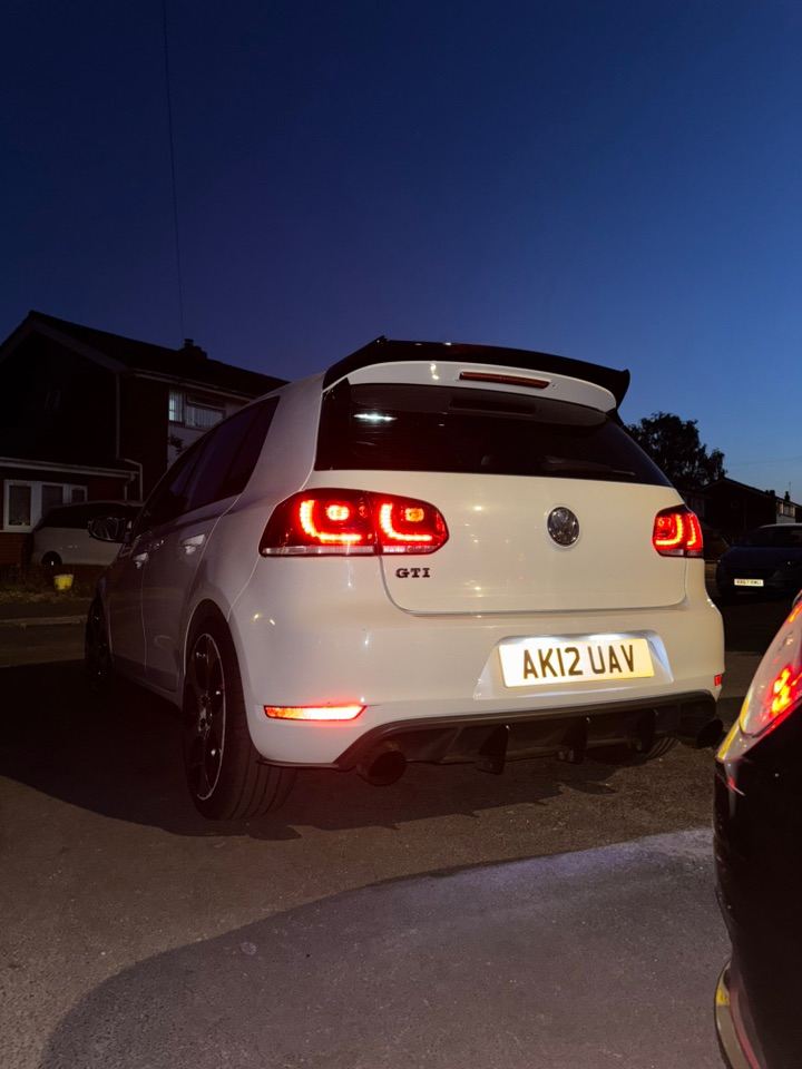 Volkswagen, GOLF, Hatchback, 2012, Manual, 1984 (cc), 5 doors