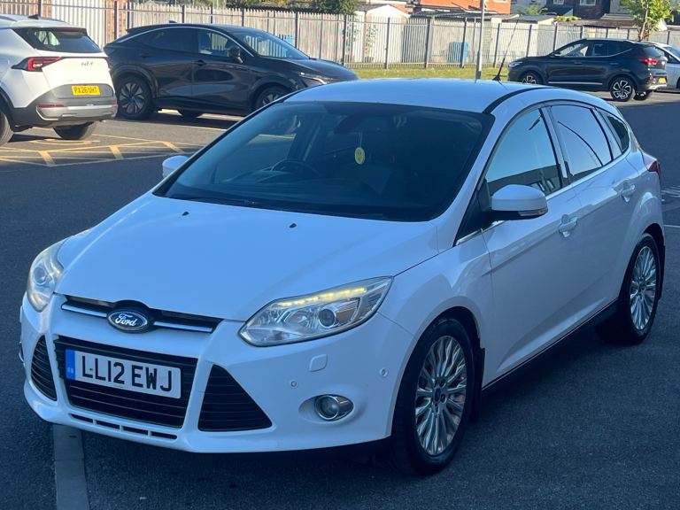 Ford, FOCUS, Hatchback, 2012, Manual, 1560 (cc), 5 doors