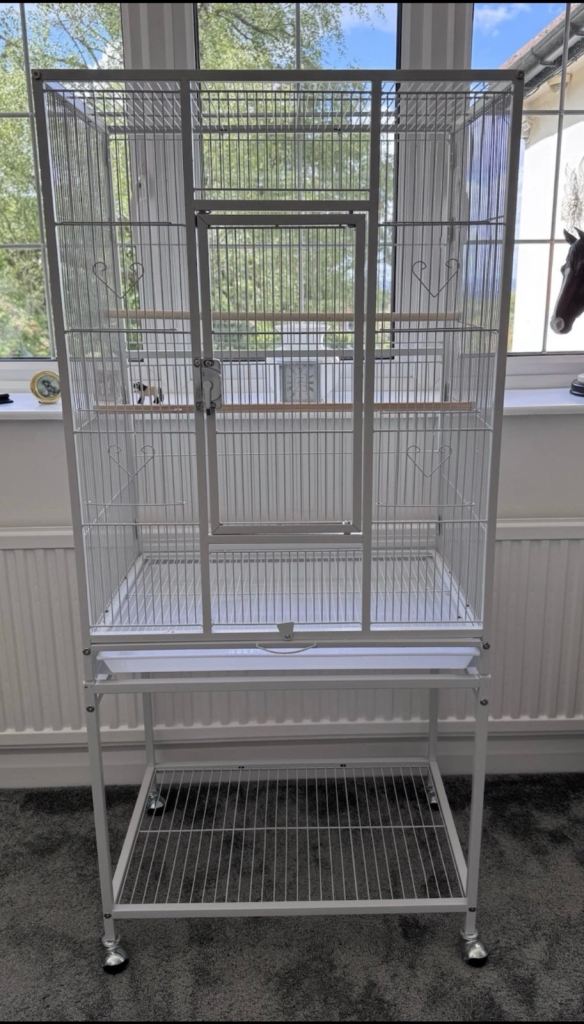 Beautiful White Bird Cage on Rilling Stand