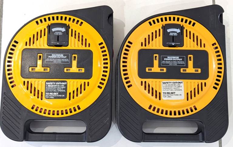 2 x PLASPLUGS 2 SOCKET 5M RETRACTABLE EXTENSION CABLE LEAD REEL CASSETTE 6A