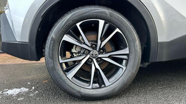 2024 Toyota C-HR 1.8 VVT-h Design SUV 5dr Petrol Hybrid CVT Euro 6 (s/s) (140 ps) HATCHBACK Petro...