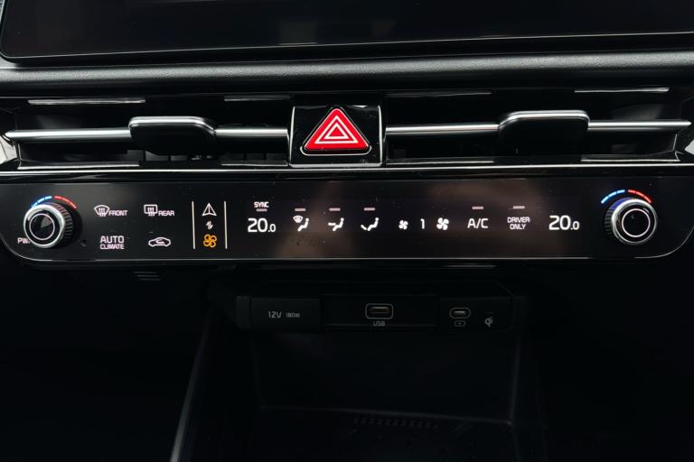  Kia Niro Electric 64.8kwh 4 Suv 5dr Electric Auto 201 Bhp Electric