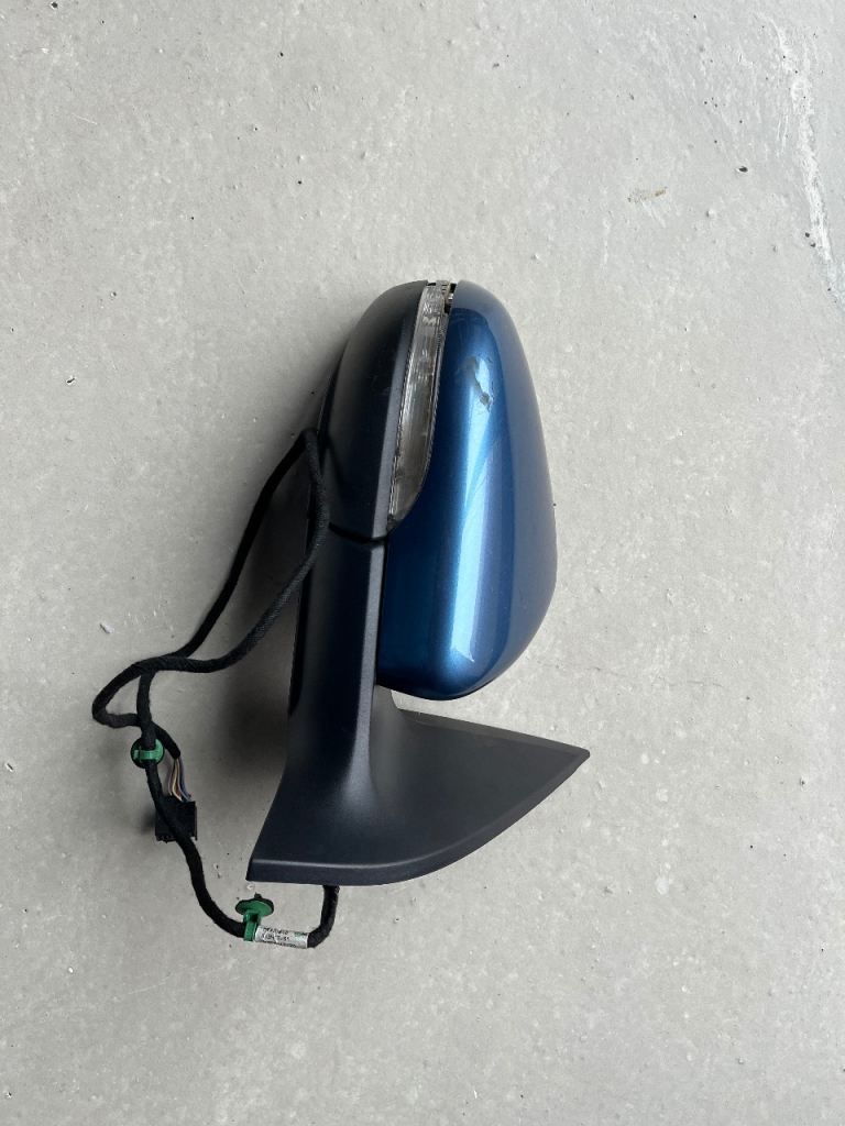 Vw golf mk6 drivers door wing mirror