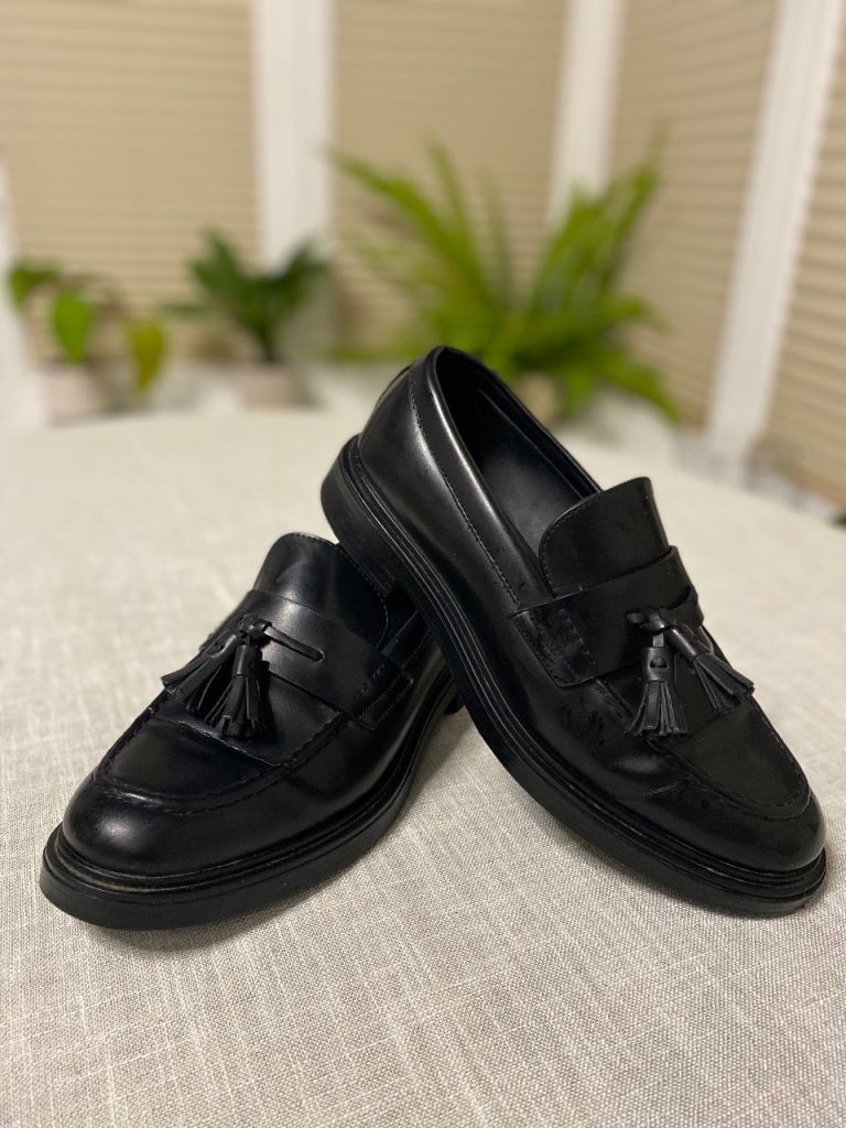 Zara Black Leather Loafers 