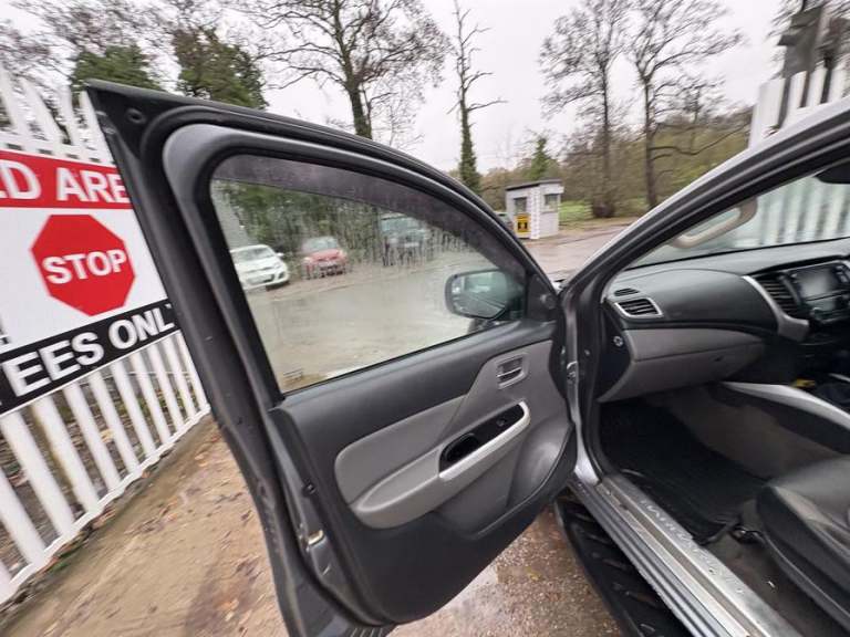 2018 Mitsubishi L200 L200 Barbarian DI-D 4x4 DIESEL Manual