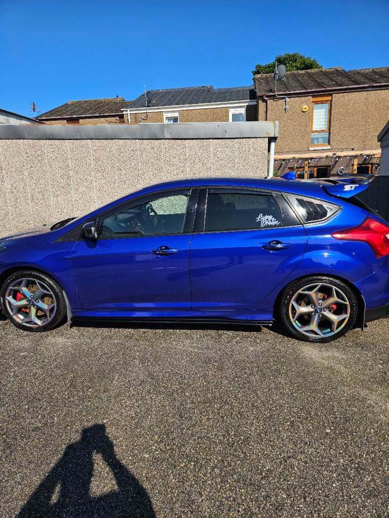 Ford, FOCUS, Hatchback, 2014, Manual, 1999 (cc), 5 doors