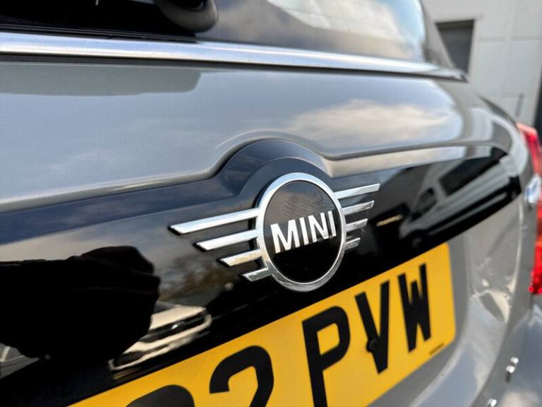 2022 MINI Countryman 1.5 Cooper S E Classic ALL4 PHEV 5dr Auto HATCHBACK PETROL/ELECTRIC Automatic