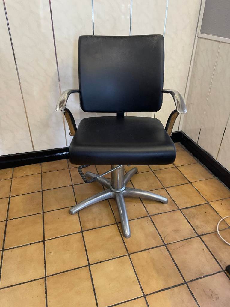 Hairdressing Chairs - 4-off