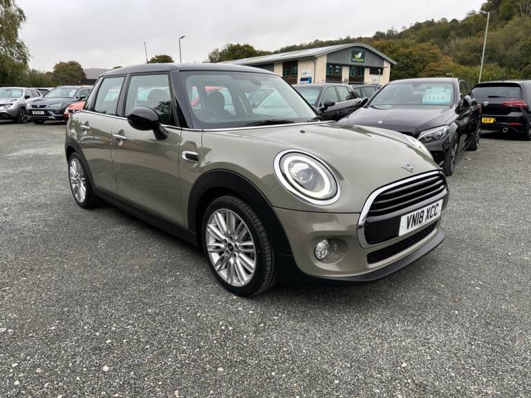 image for 2018 MINI Hatch 1.5 Cooper Hatchback 5dr Petrol Manual Euro 6 (s/s) (136 ps) Hatchback Petrol Manual