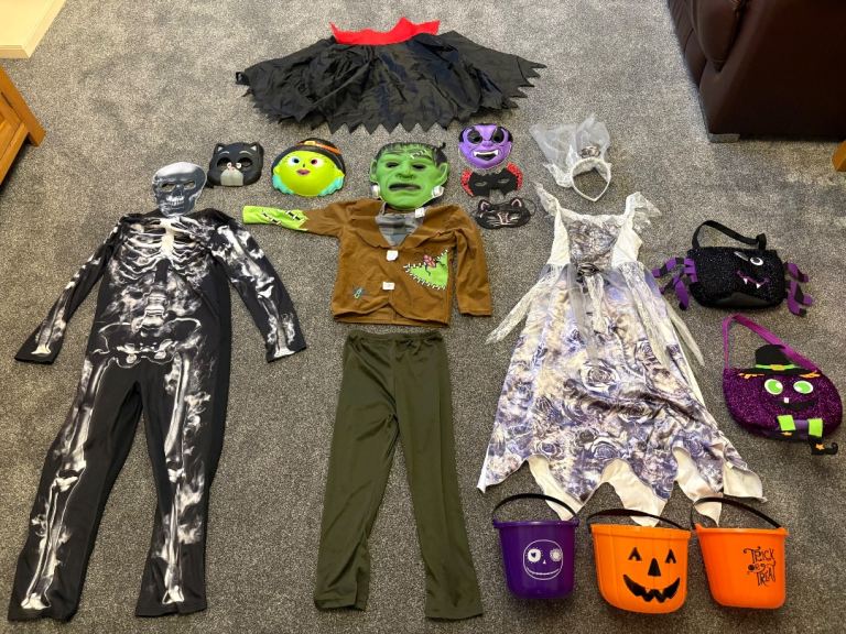 HALLOWEEN COSTUMES & extras