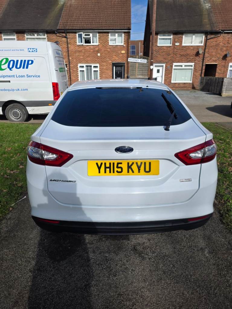 Ford, MONDEO, Hatchback, 2015, Manual, 1560 (cc), 5 doors