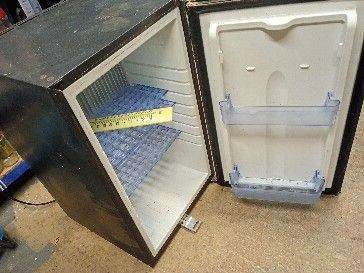 SMAD 60LTR 240 VOLT FRIDGE ( 12 VOLT CABLE AVAILABLE @ £15 )