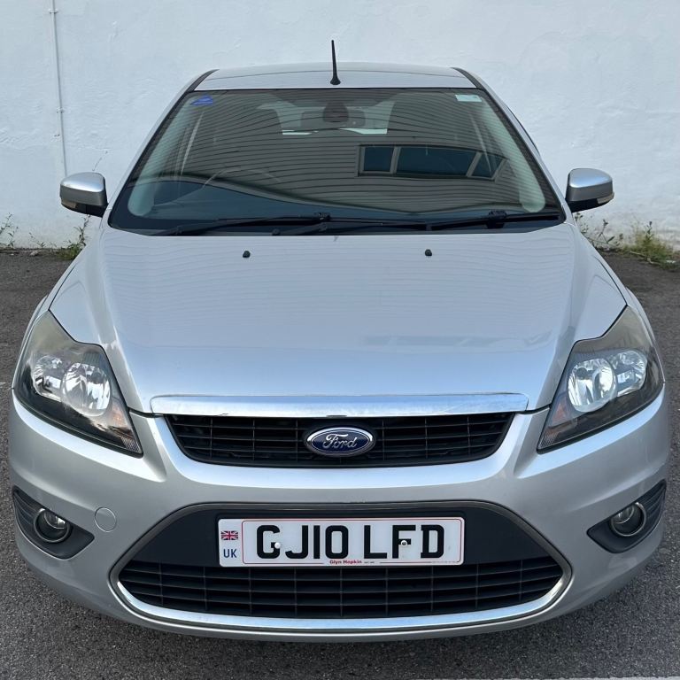 2010 Ford Focus Titanium 