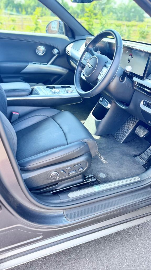 Other, GV60, MPV, 2023, Other, 1 (cc), 5 doors