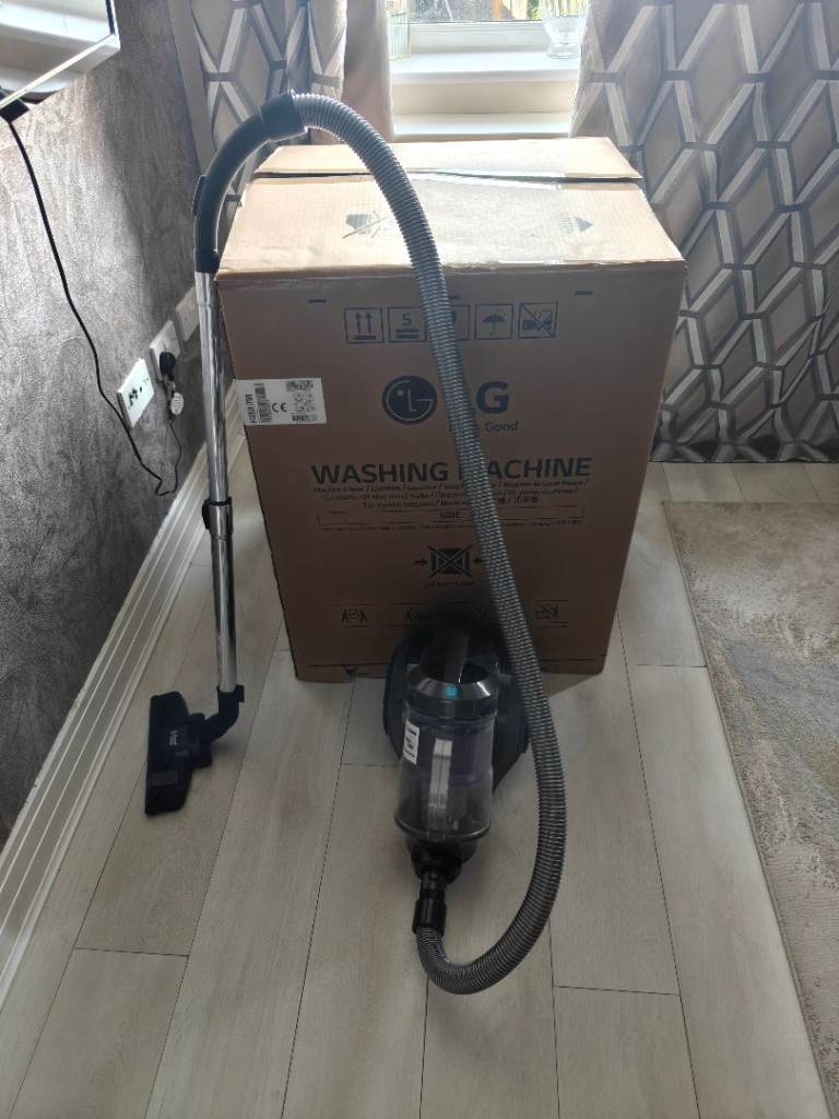 Russell Hobbs RHCV4601 700 W 3 L TITAN 2 Pet Cylinder Vacuum Purple/Grey