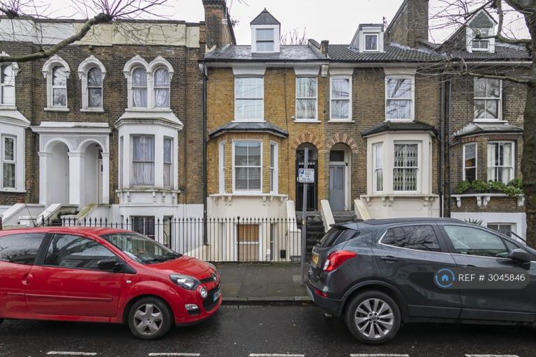 1 bedroom flat in Tredegar Road, Bow E3, E3 (1 bed) (#3045846)
